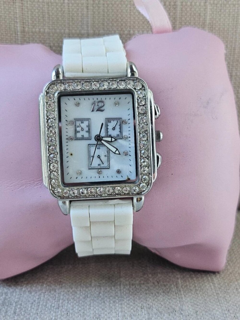Share Fashion Wristwatch Crystals Accent Bezel Silver Tone Case Analog Quartz Wa - Picture 4 of 11